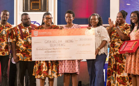 Exceptional 2023 NSMQ female contestant receives Presidential Scholarship from Academic City